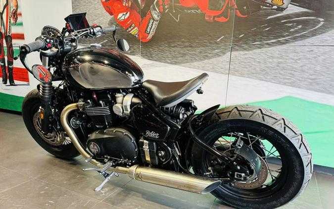 2023 Triumph Bonneville Bobber Chrome Edition Chrome / Jet Blac