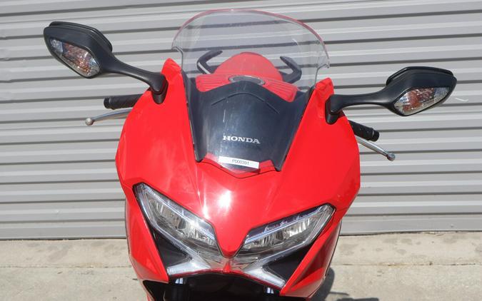 2014 Honda VFR800 ( INTERCEPTOR )