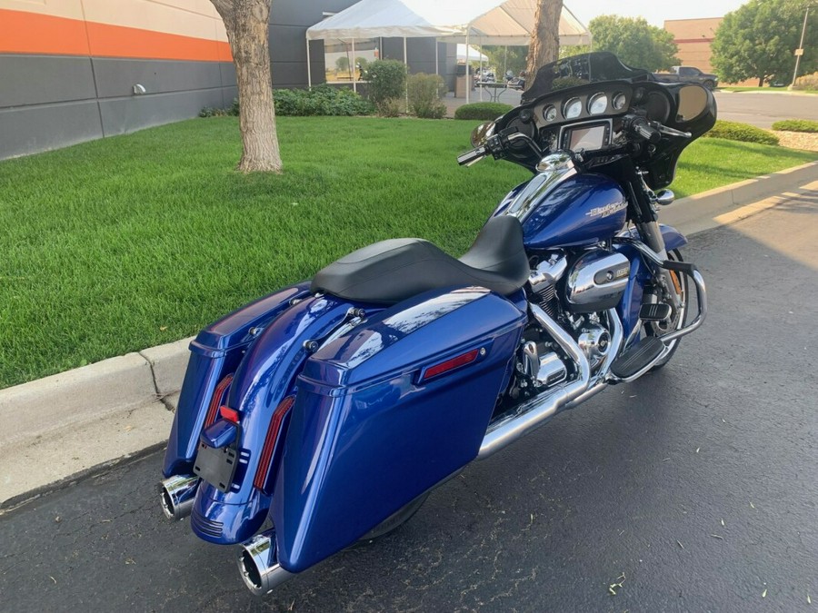 2017 Harley-Davidson Street Glide Special Superior Blue