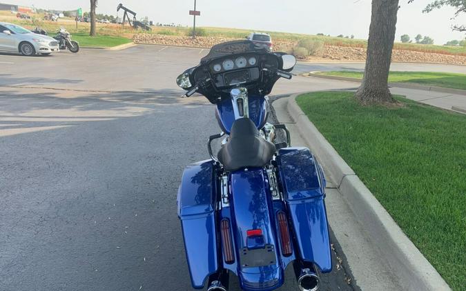 2017 Harley-Davidson Street Glide Special Superior Blue