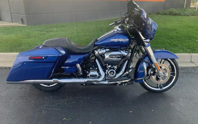 2017 Harley-Davidson Street Glide Special Superior Blue