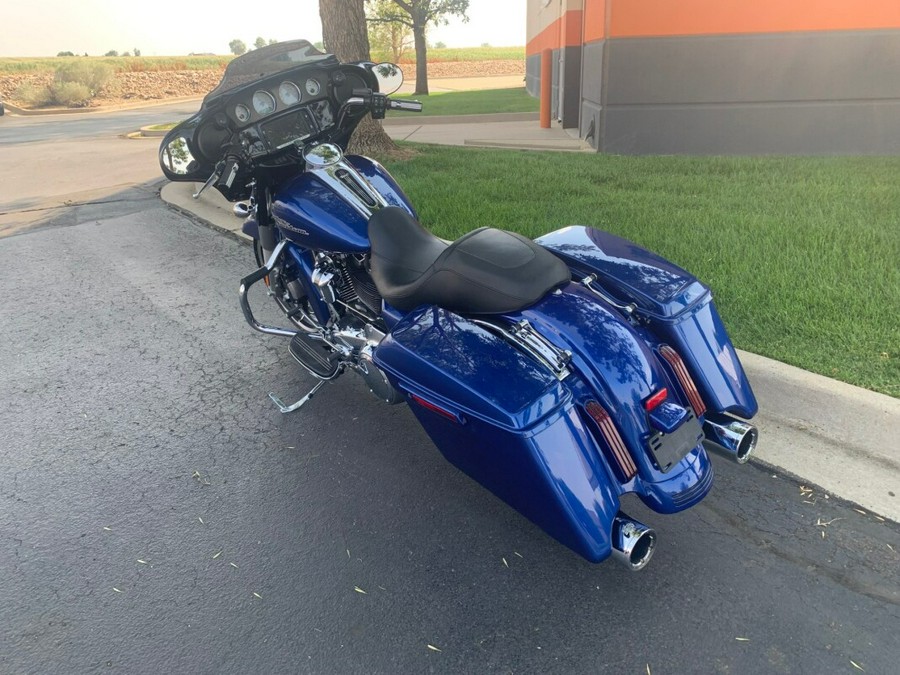 2017 Harley-Davidson Street Glide Special Superior Blue