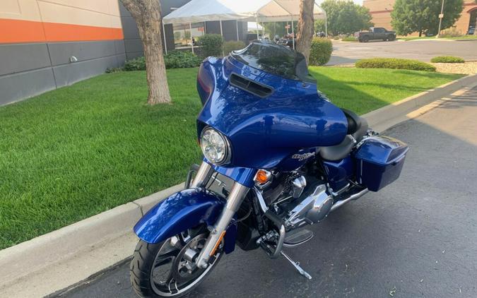 2017 Harley-Davidson Street Glide Special Superior Blue