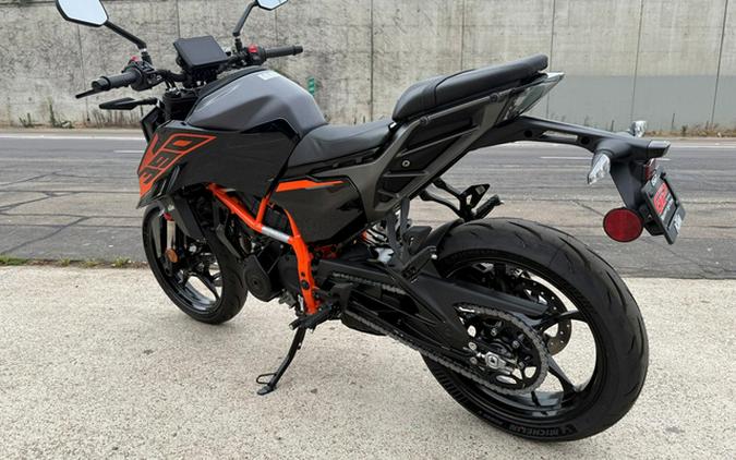 2026 KTM Duke 390