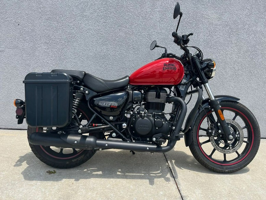 2021 Royal Enfield Meteor 350 Fireball Red