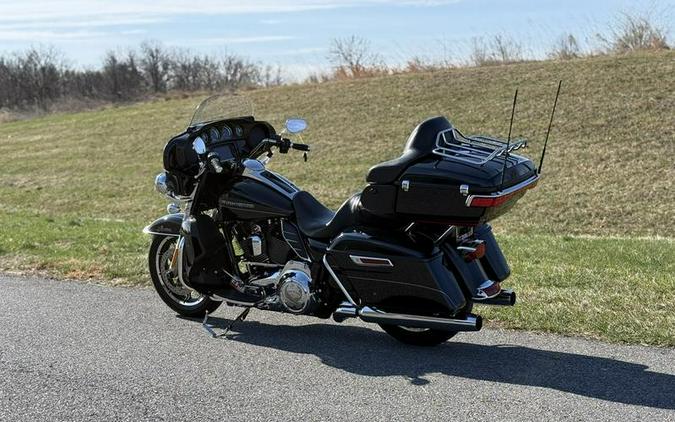 2015 Harley-Davidson® FLHTKL - Ultra Limited Low