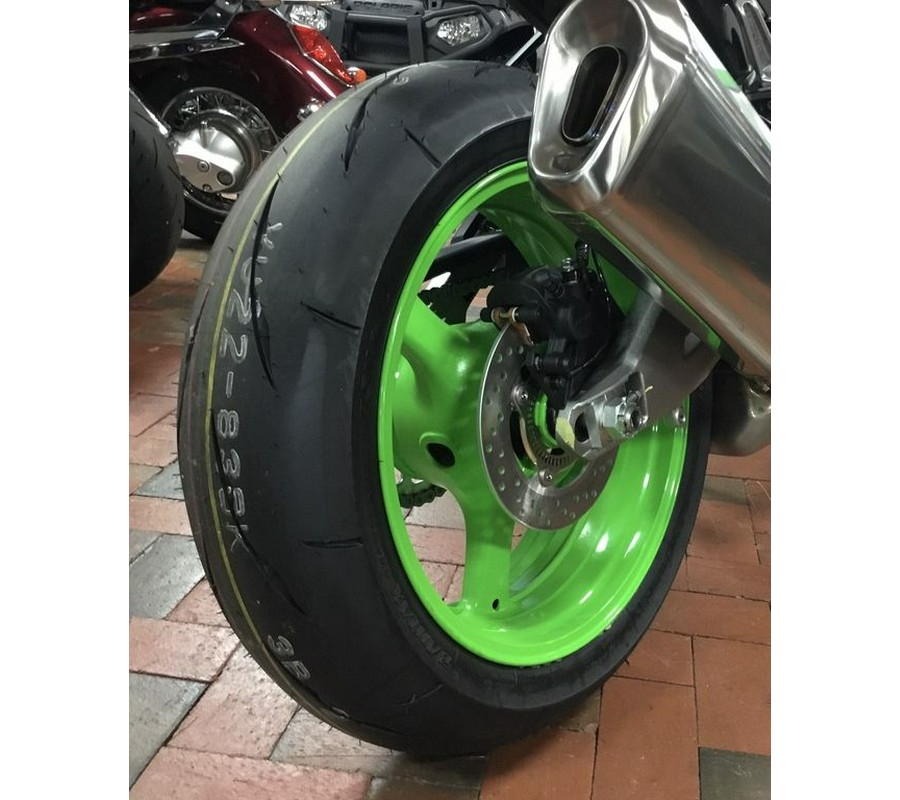 2024 Kawasaki Ninja® ZX™-10R 40th Anniversary Edition ABS