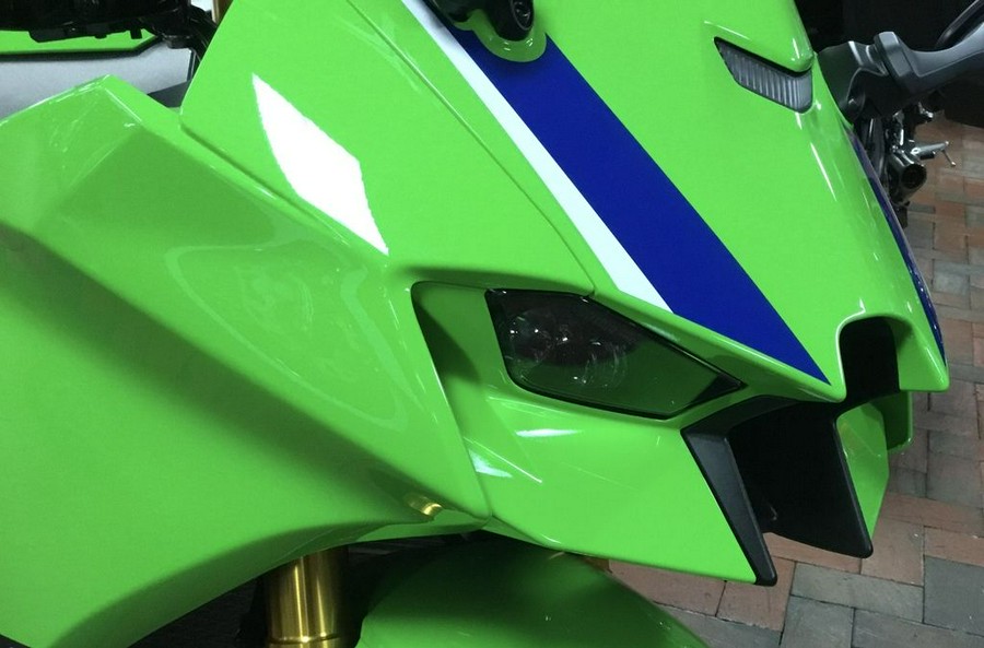 2024 Kawasaki Ninja® ZX™-10R 40th Anniversary Edition ABS