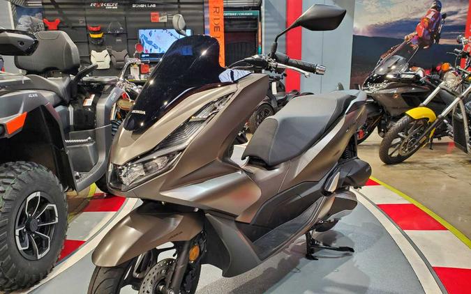 2023 HONDA PCX