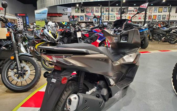 2023 HONDA PCX