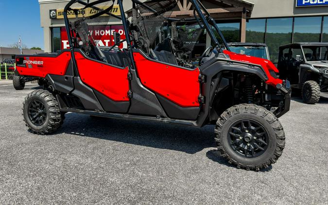 2024 Honda® Pioneer 1000-6 Deluxe Crew