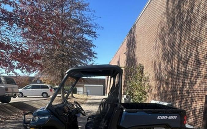 2025 Can-Am Defender XT HD9