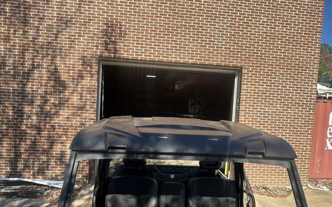 2025 Can-Am Defender XT HD9