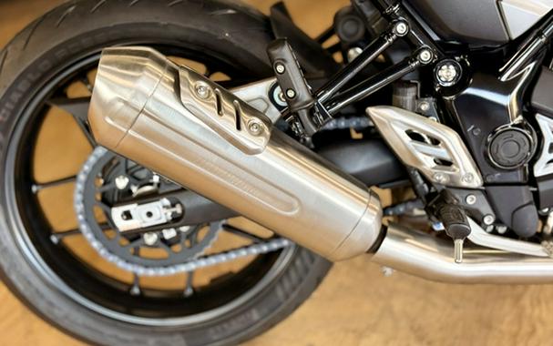 2026 Triumph Thruxton 400