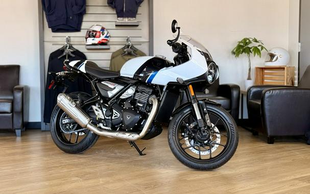 2026 Triumph Thruxton 400