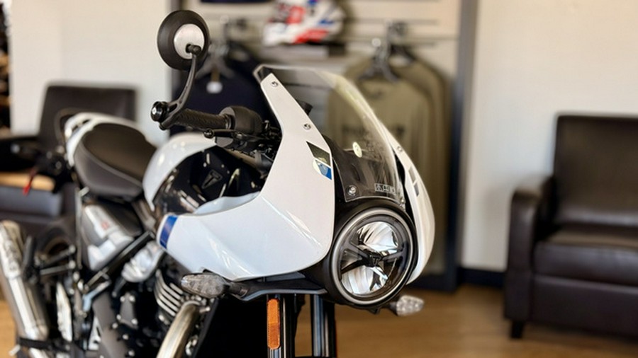 2026 Triumph Thruxton 400