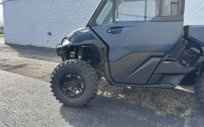 2026 Can-AM DEFENDER LTD HD11