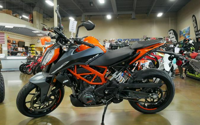 2023 KTM Duke 390