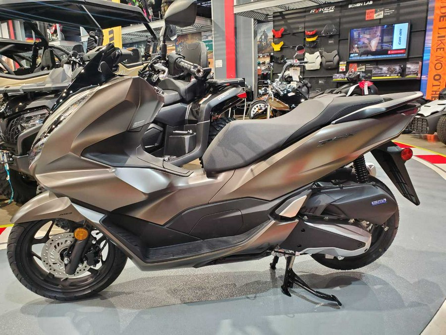 2023 HONDA PCX