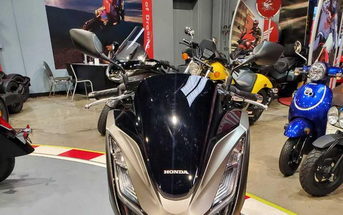 2023 HONDA PCX