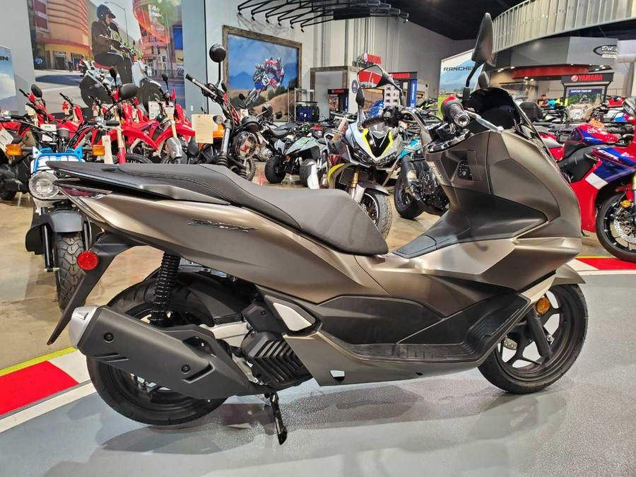 2023 HONDA PCX