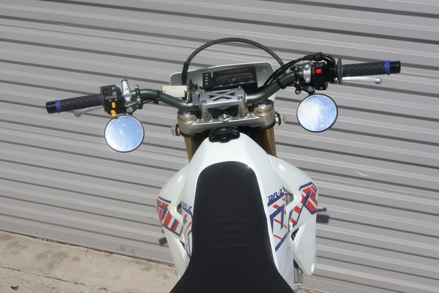 2023 Suzuki DR-Z400SM