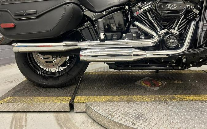 2019 Harley-Davidson® FLHCS - Heritage Classic 114