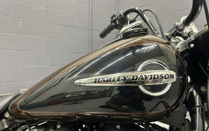 2019 Harley-Davidson® FLHCS - Heritage Classic 114