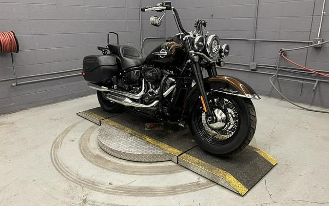 2019 Harley-Davidson® FLHCS - Heritage Classic 114