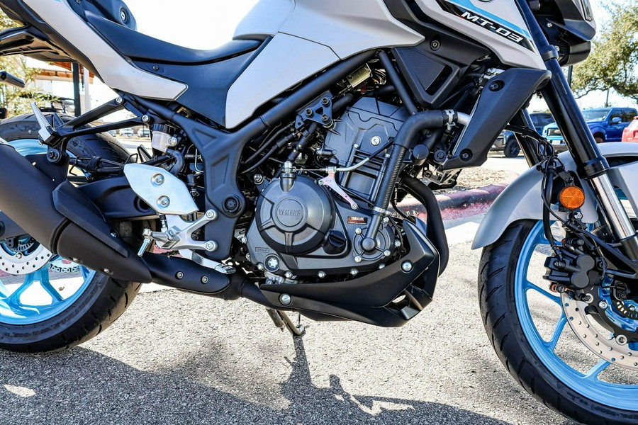 2025 YAMAHA MT03