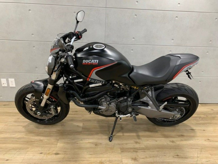 2019 Ducati Monster 821 Stealth