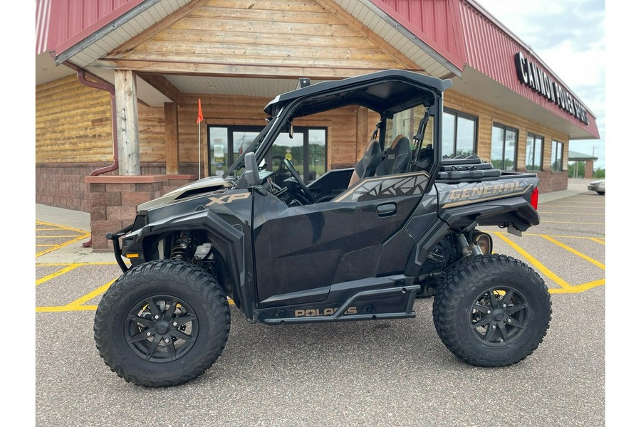 2022 Polaris Industries GENERAL XP 1000 Deluxe Black Crystal