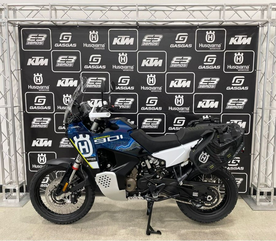 2024 Husqvarna Motorcycles Norden 901 Expedition