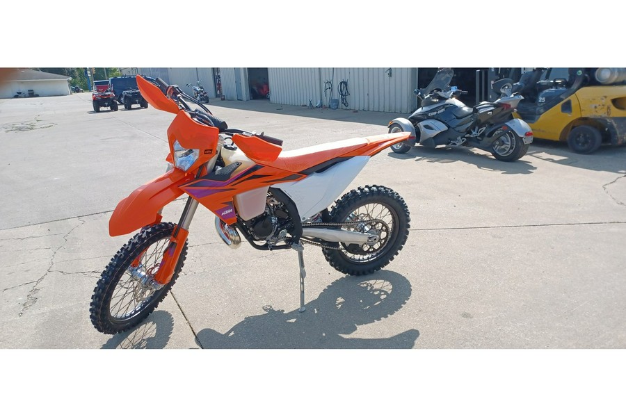 2024 KTM 150 XC-W