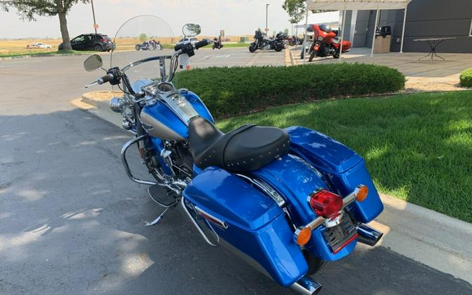 2018 Harley-Davidson Road King Electric Blue/Silver Fortune