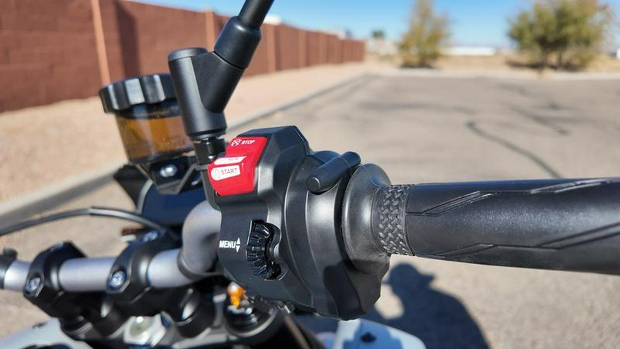 2025 Yamaha MT-10