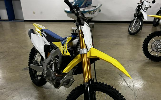 2024 Suzuki RM-Z450 First Look [with RM Army Kit]