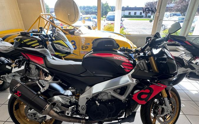 2017 APRILIA Tuono V4 1100RR