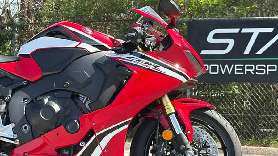 2021 Honda CBR1000RR Base