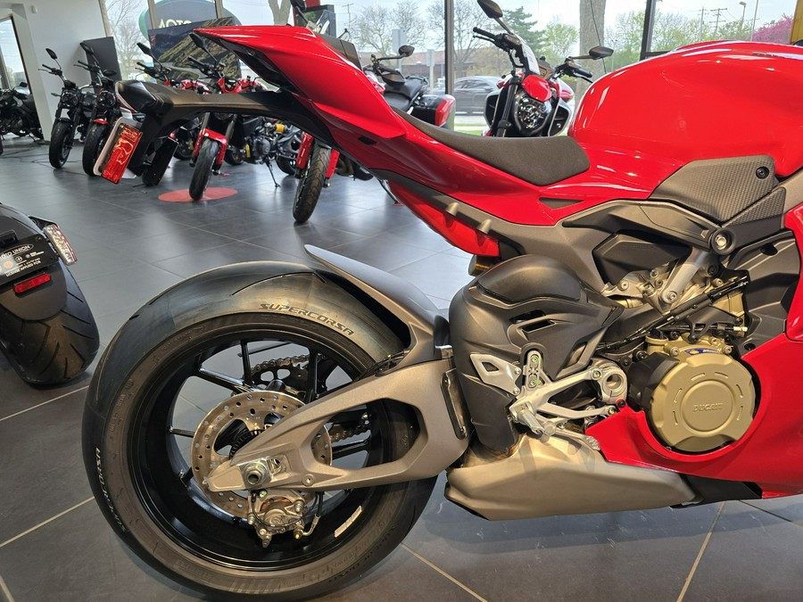 2026 Ducati Panigale V4
