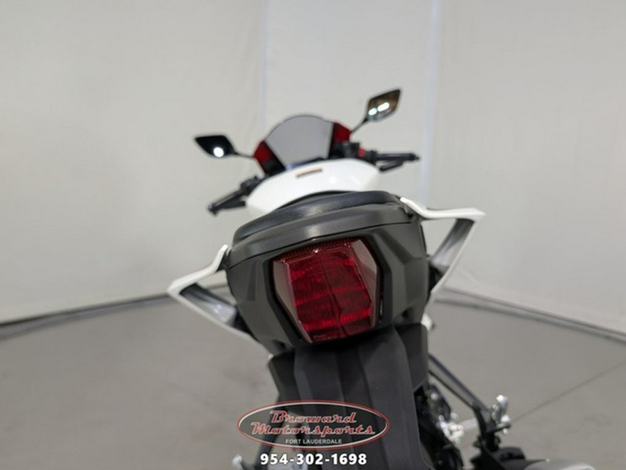 2026 Yamaha YZF-R3 70th Anniversary Edition R3