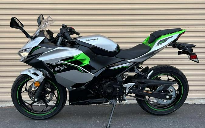 2024 Kawasaki Ninja® e-1 ABS