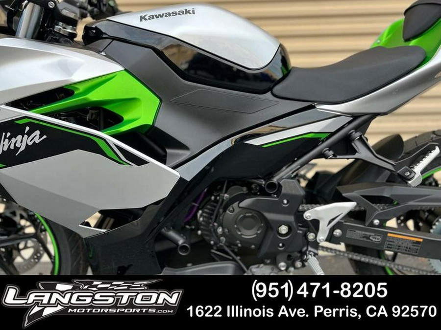 2024 Kawasaki Ninja® e-1 ABS