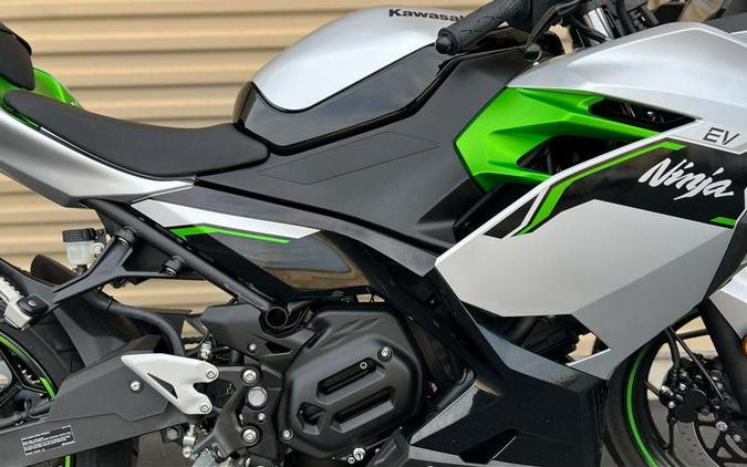 2024 Kawasaki Ninja® e-1 ABS