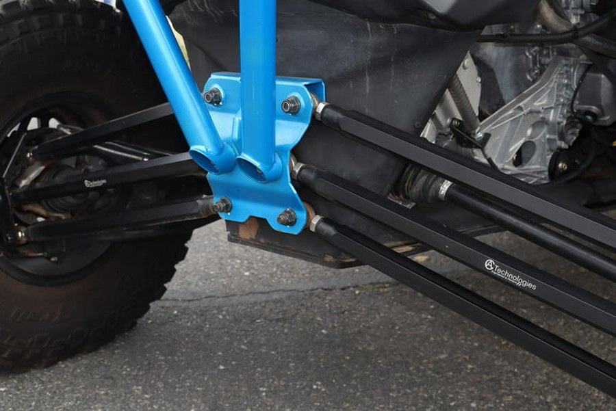 2017 Can-Am® Maverick™ X3 MAX X™ rs Turbo R Triple Black