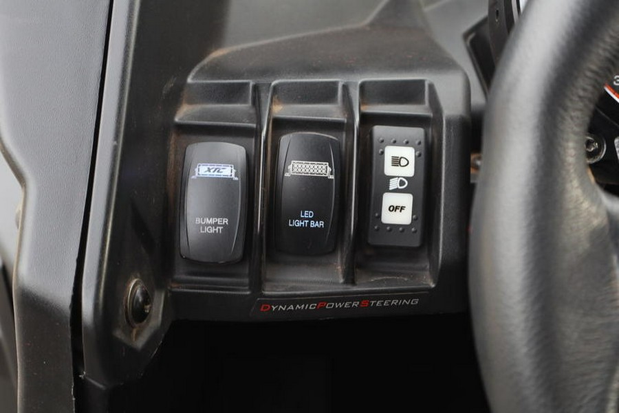 2017 Can-Am® Maverick™ X3 MAX X™ rs Turbo R Triple Black