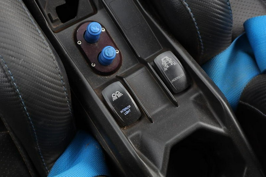 2017 Can-Am® Maverick™ X3 MAX X™ rs Turbo R Triple Black