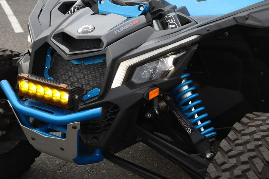 2017 Can-Am® Maverick™ X3 MAX X™ rs Turbo R Triple Black