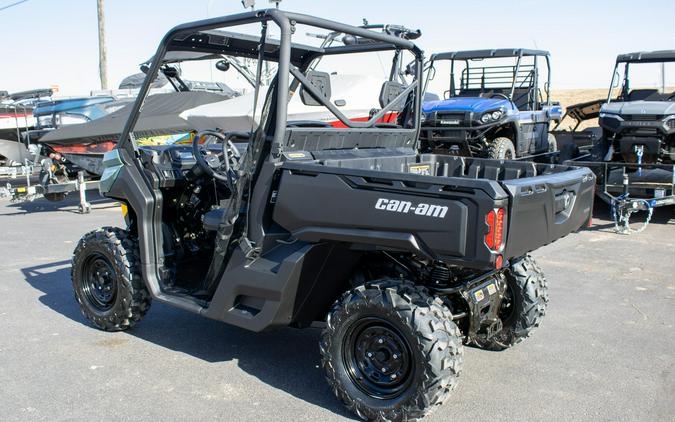 2026 CAN-AM DEFENDER HD7