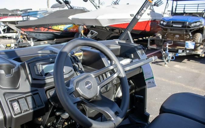 2026 CAN-AM DEFENDER HD7